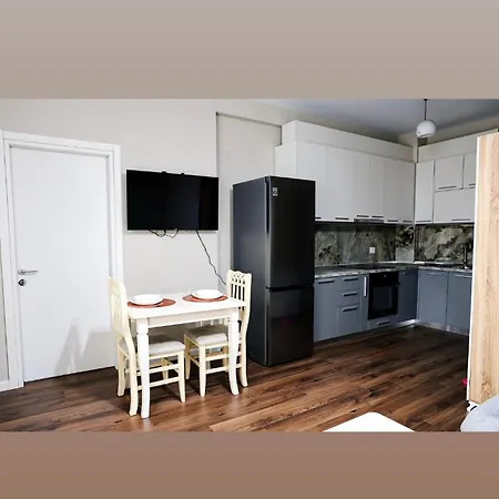 Appartement Stylish With Balcony Tirana